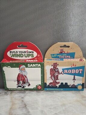 Miniature Wind Up Puzle Toy  Santa and Robot